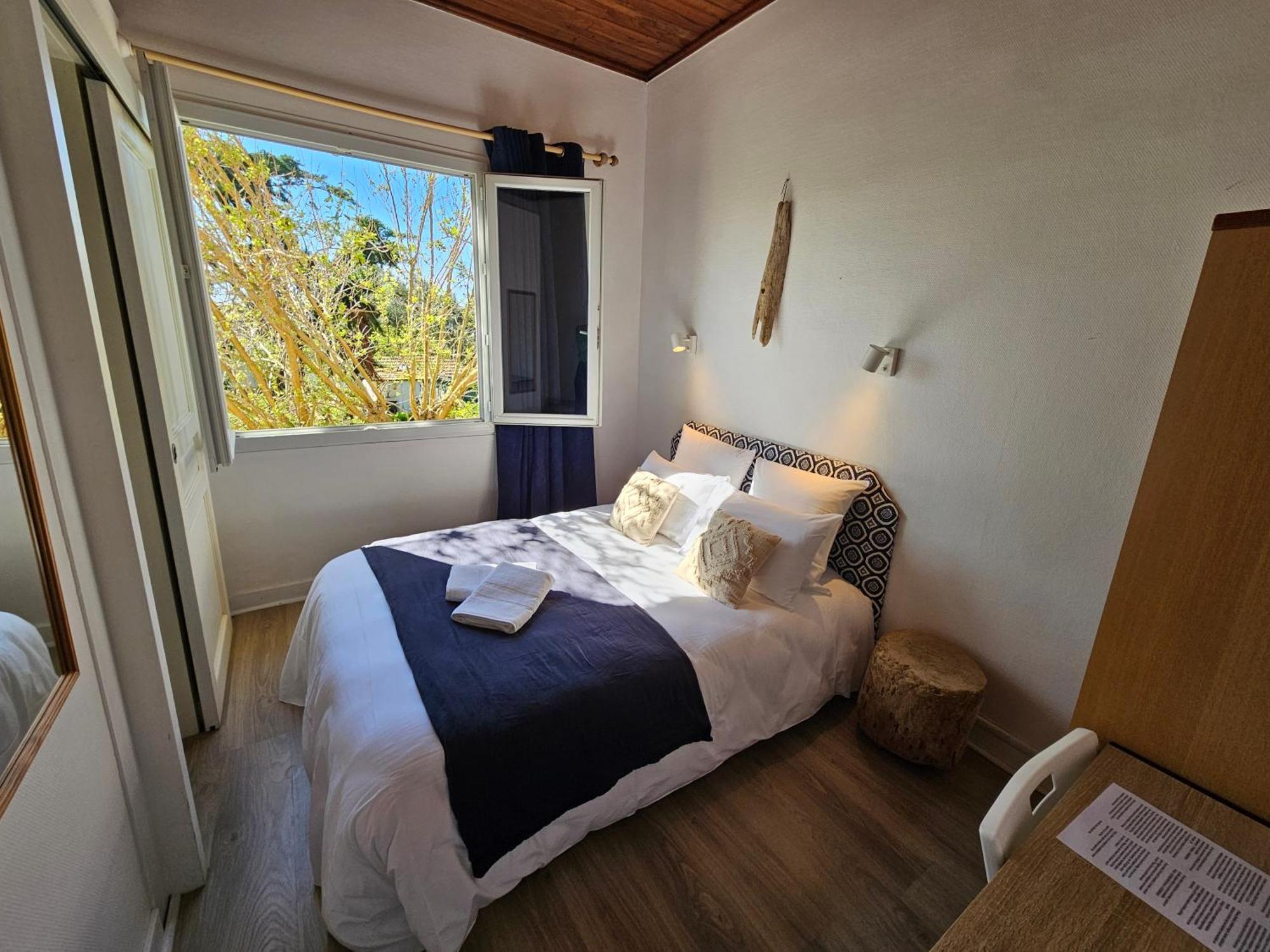 Hotel Au Bon Landais Biscarrosse-Plage Exteriör bild