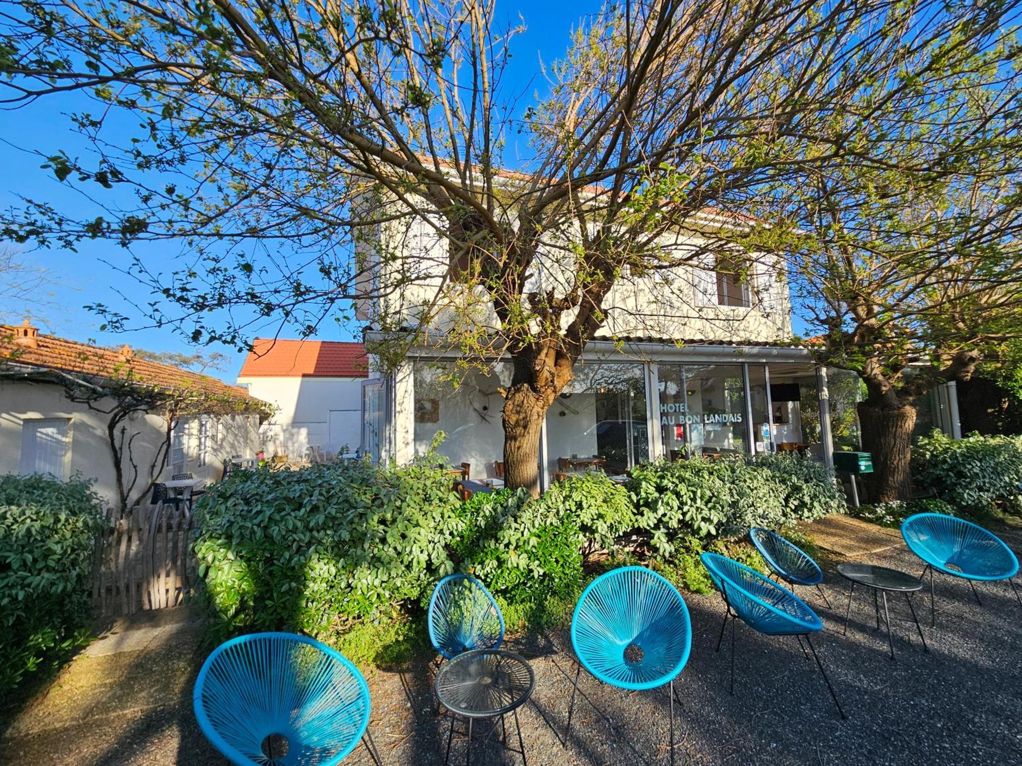 Hotel Au Bon Landais Biscarrosse-Plage Exteriör bild