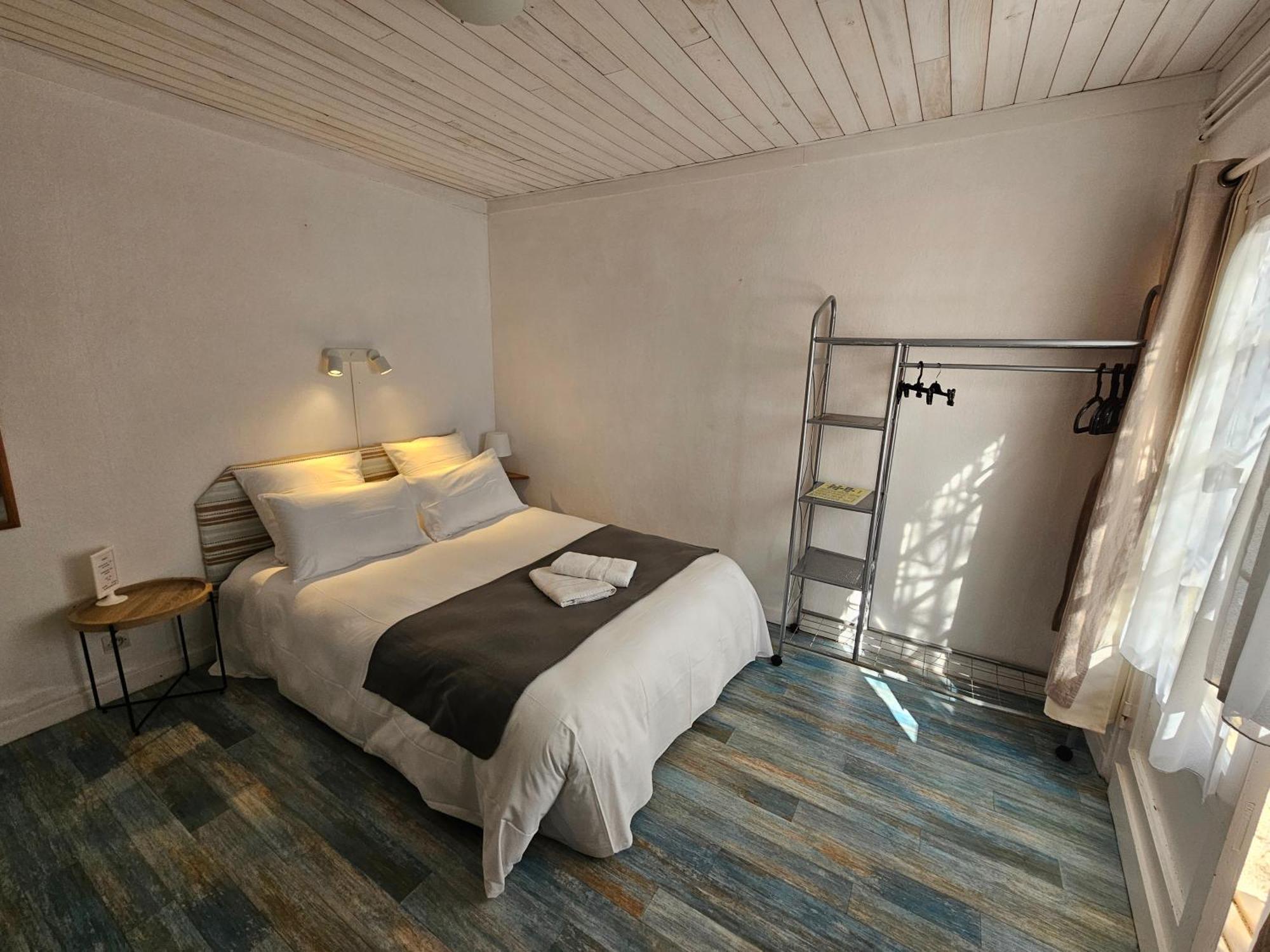 Hotel Au Bon Landais Biscarrosse-Plage Exteriör bild